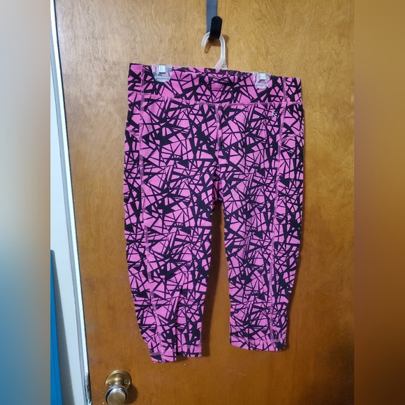 Danskin Pants - Danskin Pink and Black Geometric Capri Leggings Size M